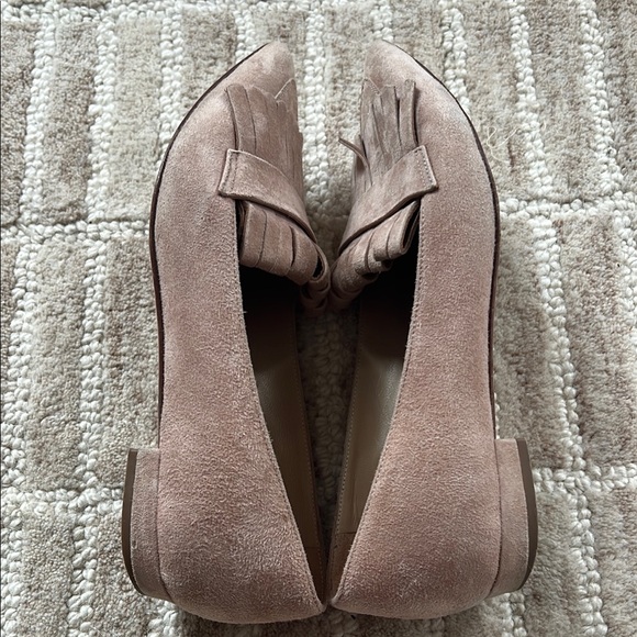 M. Gemi Elegant Women's Suede Loafers - Picture 4 of 6